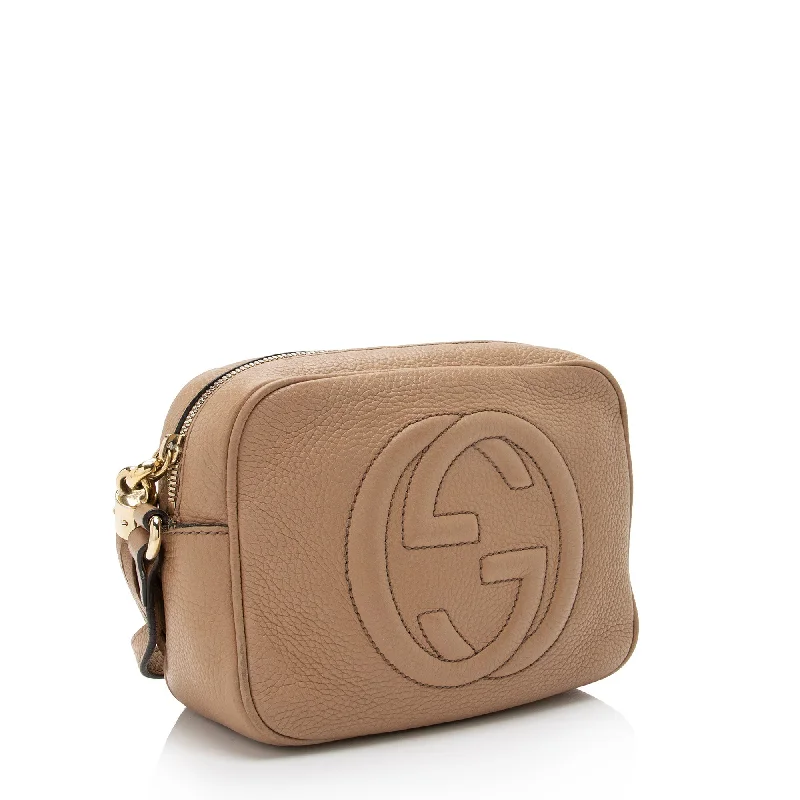 Women Gucci tote bags in GG Supreme canvas for a branded feelGucci Leather Soho Disco Bag (SHF-t6lNnV)