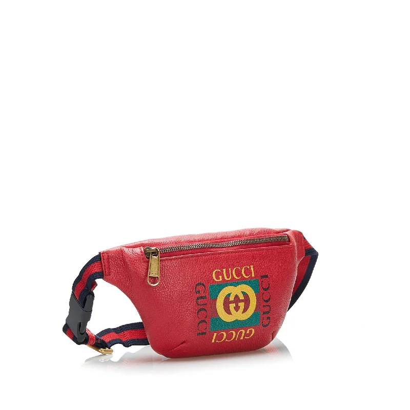 Women Gucci bags with a front - zip pocket for small itemsGucci Gucci Logo Belt Bag (SHG-nYytnh)