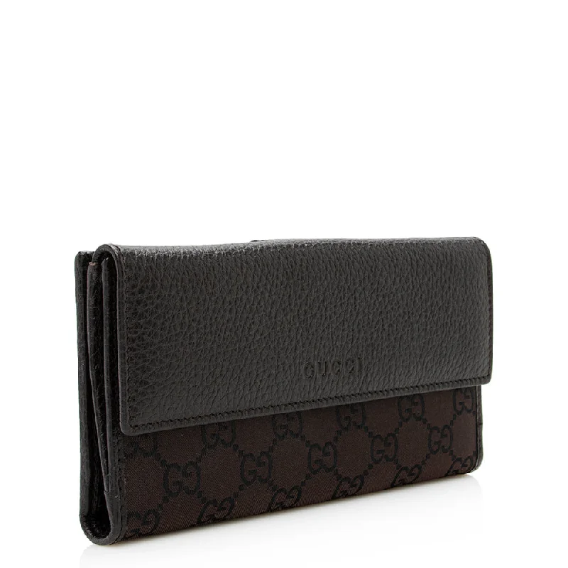 Gucci Marmont bags for women with gold - toned hardwareGucci GG Canvas Flap Continental Wallet (SHF-20696)