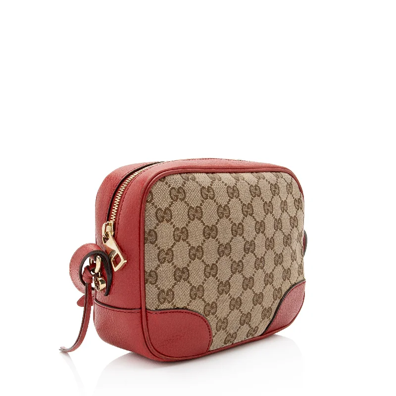 Women Gucci bags with interlocking G hardware for a classic lookGucci GG Canvas Bree Mini Messenger Bag (VNxIcN)