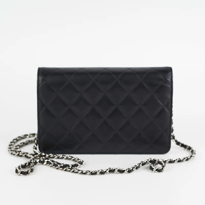 Chanel Black Handbag for Business MeetingsChanel Wallet on Chain WOC Black