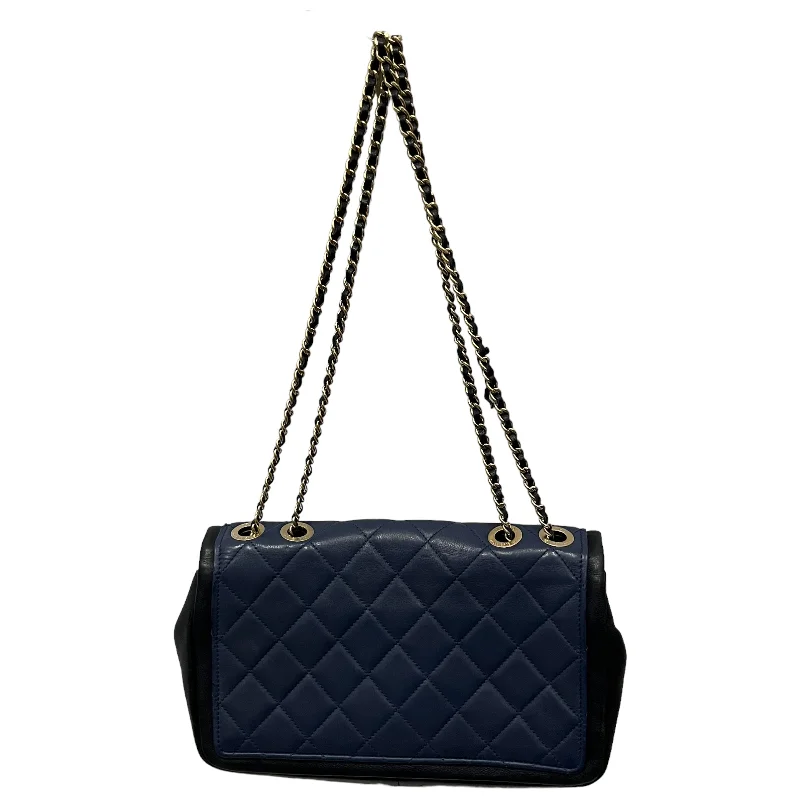 Chanel Quilted Leather Shoulder Bag for FashionistasCHANEL Bag Leather NVY Flap Bag