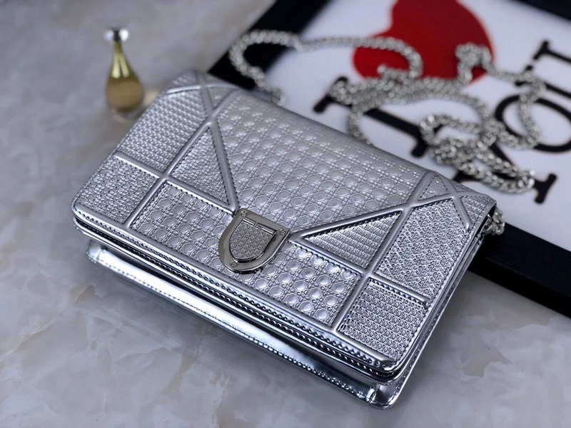 Christian Dior bags with a detachable coin purse insideBC - Dior Bags - 957