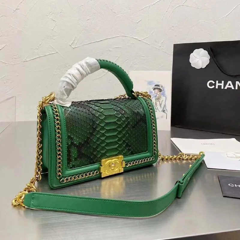 Chanel Classic Flap Bag for Evening PartyChanel Boy Crocodile Looks Handbag Green