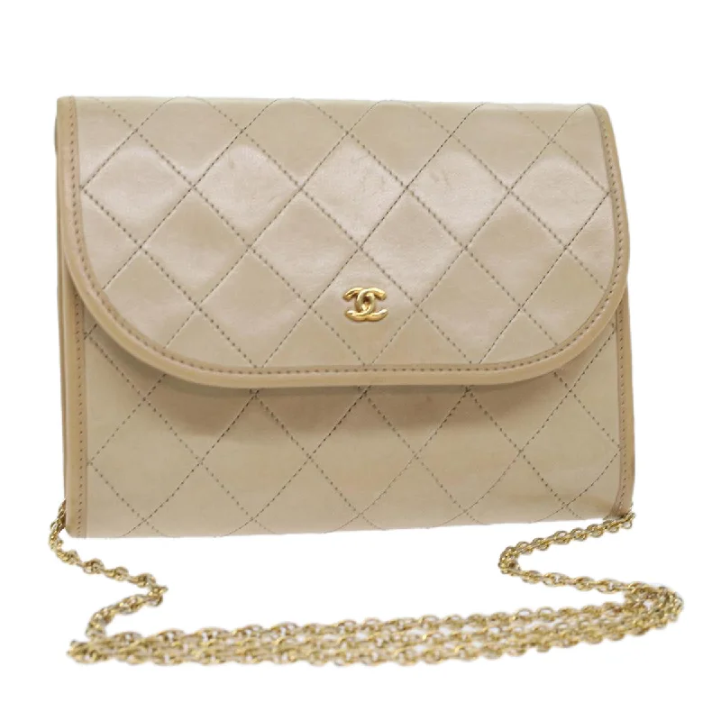 Chanel Chain Strap Handbag for Everyday UseCHANEL Chain Shoulder Bag Lamb Skin Beige CC  bs7081