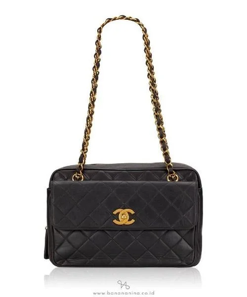 Chanel All - Match Handbag for Versatile StylingChanel Classic Flap Bag Black