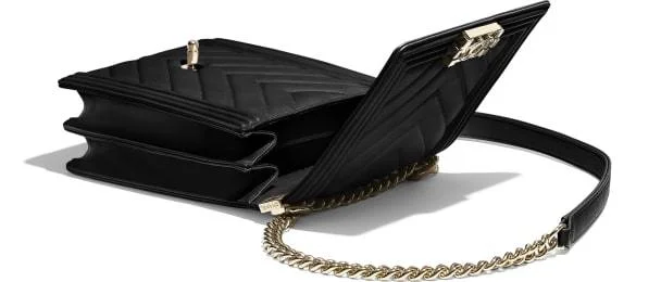 Chanel Classic Flap Bag for Evening PartyChanel Classic Maxi Handbag Black Grained Calfskin Gold-Toned