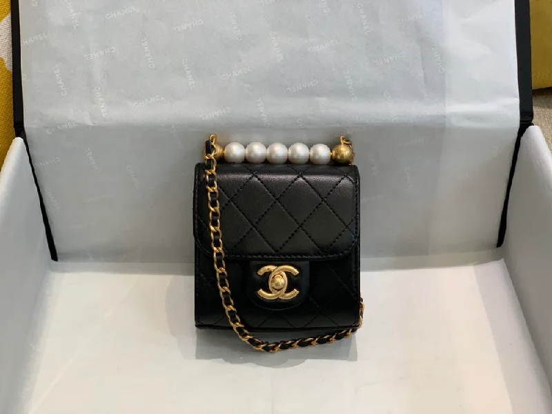 Chanel Luxury Handbag for High - End EventsChanel Clutch With Chain And Pearls Black