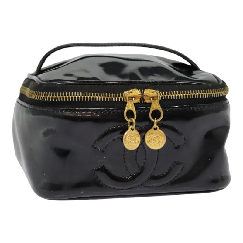 Chanel Lightweight Handbag for Daily ErrandsCHANEL COCO Mark Vanity Pouch Enamel Black Gold CC  88549