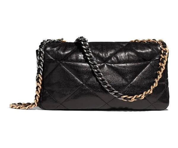 Chanel Quilted Leather Shoulder Bag for FashionistasChanel Flap Bag Black