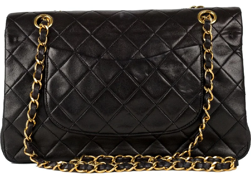 Chanel Medium Tote Bag for Office LadiesChanel Lambskin Flap Bag Black