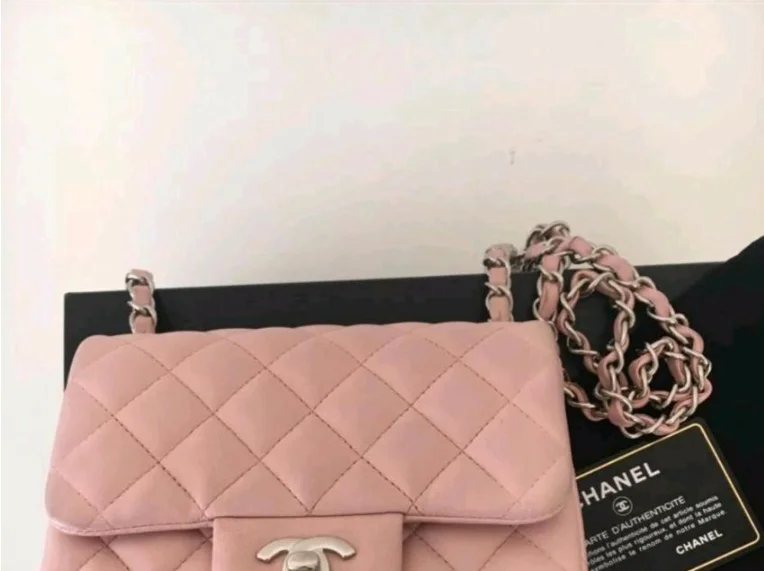 Chanel Medium Tote Bag for Office LadiesChanel Mini Flap Bag Pink