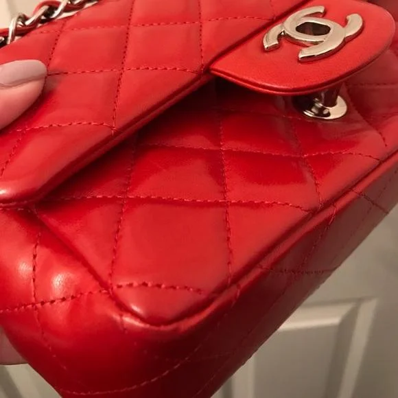 Chanel New Arrival Handbag with Gold HardwareChanel Mini Flap Bag Red