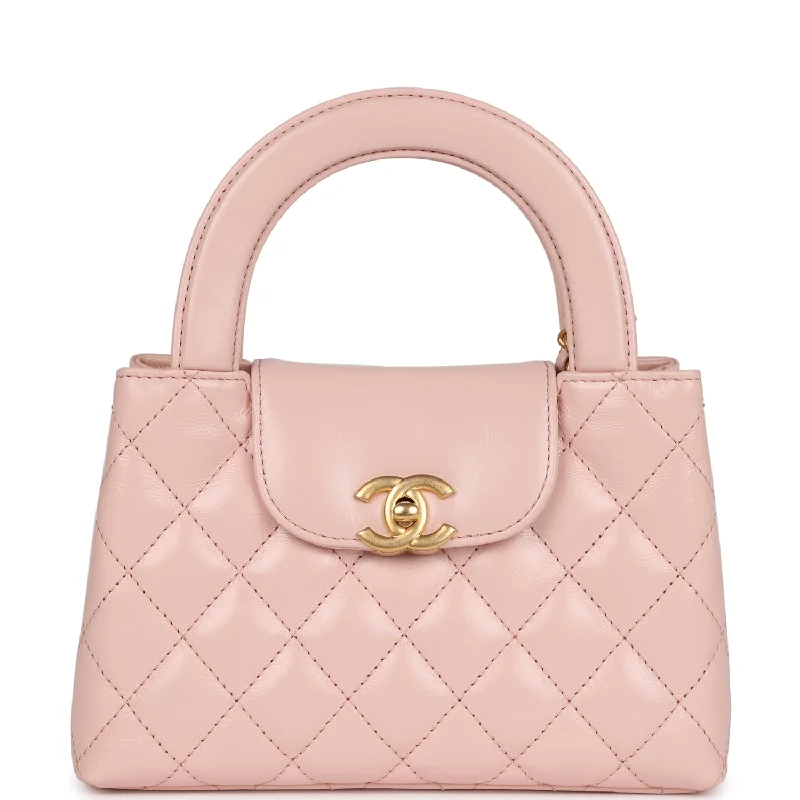 Chanel Medium Tote Bag for Office LadiesChanel Small Kelly Shopper Light Pink Shiny Aged Calfskin Brushed Gold Hardware