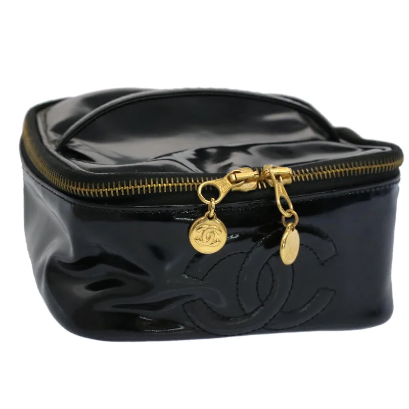 Chanel All - Match Handbag for Versatile StylingCHANEL Vanity Cosmetic Pouch Patent leather Black CC  yb378