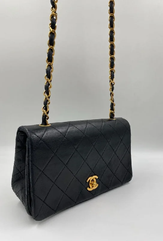 Chanel New Arrival Handbag with Gold HardwareChanel Vintage Crossbody Flap bag