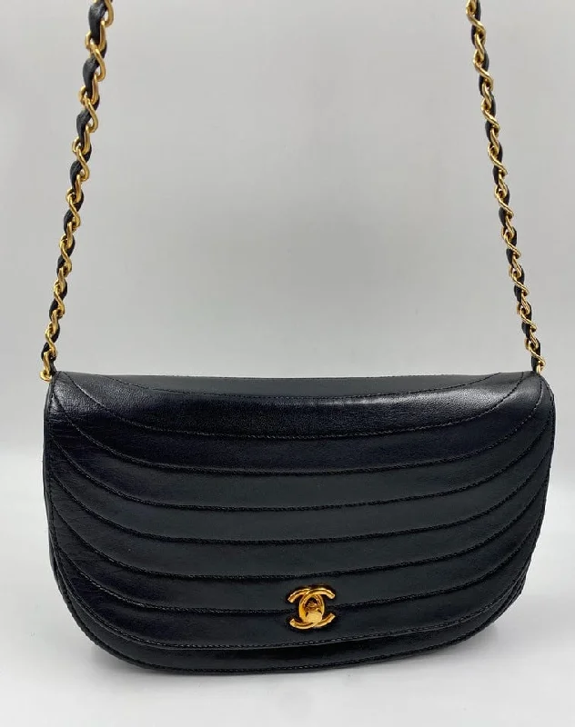 Chanel Classic Flap Bag for Evening PartyChanel Vintage Crossbody Flap bag