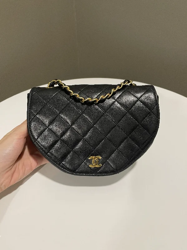 Chanel Medium Tote Bag for Office LadiesChanel Vintage Half-Moon Flap Bag