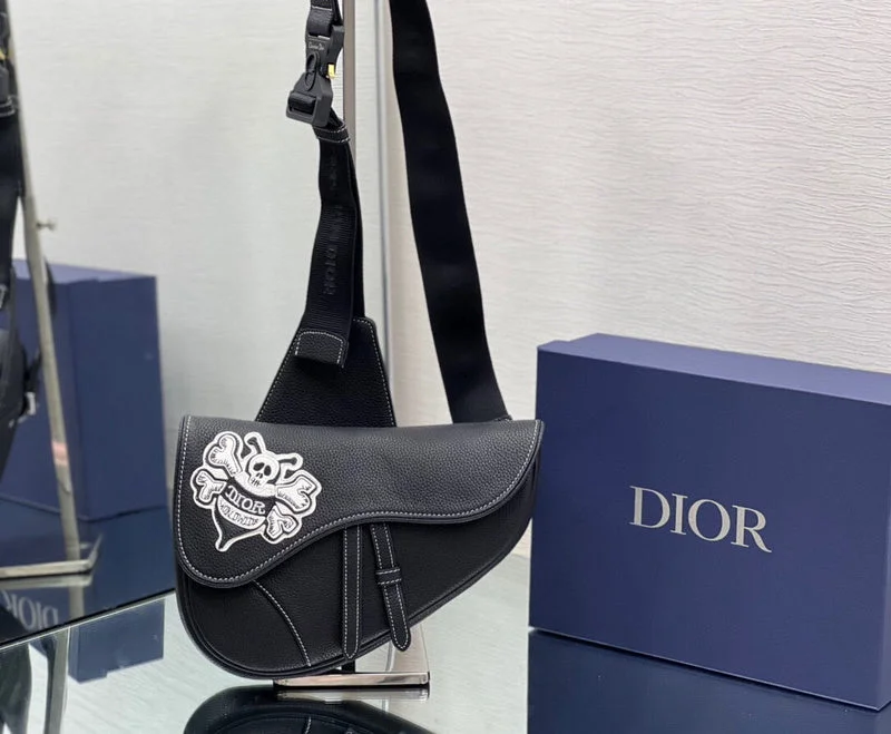 Fashion - forward Christian Dior tote bags for the modern womanDior Bag