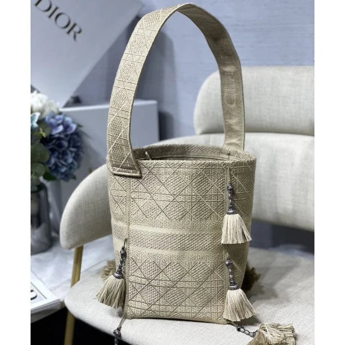 Christian Dior bags with a zip - top closure and multiple compartmentsDior D-Bubble Bucket Bag Beige oblique