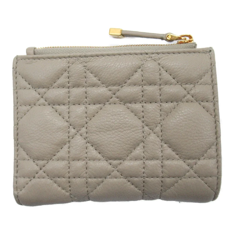 Christian Dior bags with a zip - top closure and multiple compartmentsDior Dior Double Fold Wallet Double Folded Wallet Leather  Beige