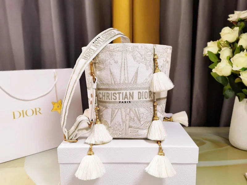 Luxury Christian Dior crossbody bags with a chain - link strapGAK BAGZ - Dior Bags - 2369