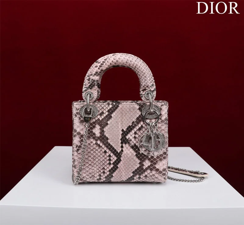 Christian Dior Saddle bags with a patent leather finish for a shiny lookGAK BAGZ - Dior Bags - 2377