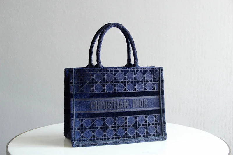 Trendsetting Christian Dior crossbody bags with a colorful strapGAK BAGZ - Dior Bags - 2504