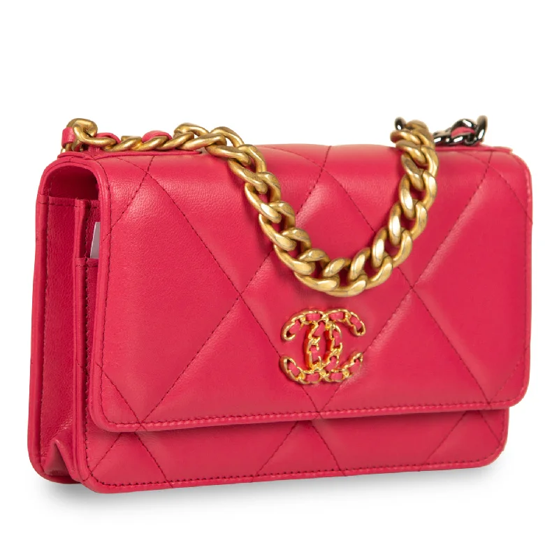 Chanel Colorful Handbag for Spring OutfitsChanel 19 WOC