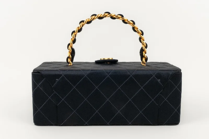 Chanel All - Match Handbag for Versatile StylingSac Chanel 1994/ 1996