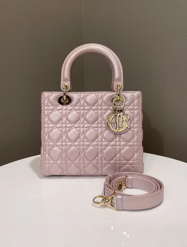 Christian Dior handbags with a removable shoulder strap for versatilityDior Classic Lady Dior Pearl Louts Pink